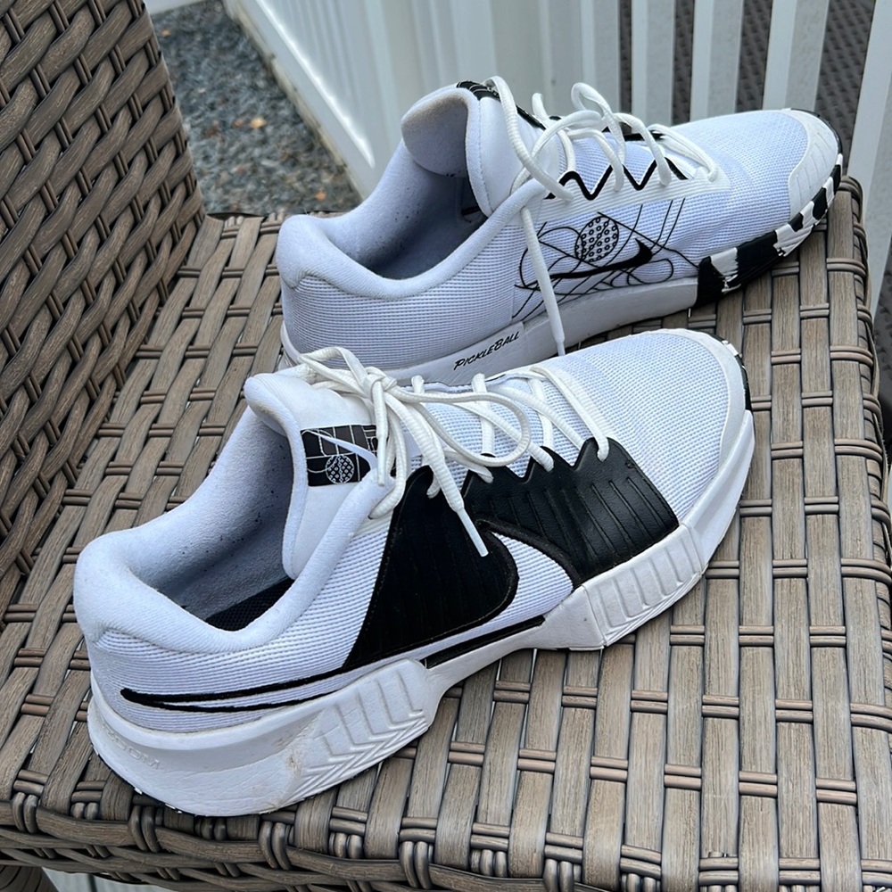 Nike Zoom Challenge Men’s Size 14 Pickleball Shoes